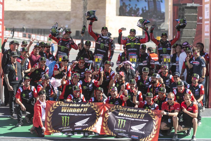 Đội đua Honda l&ecirc;n ng&ocirc;i v&ocirc; địch Dakar Rally 2020