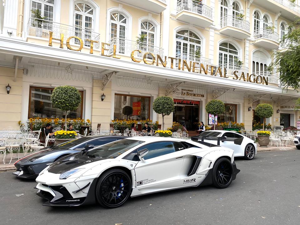 Lamborghini Aventador Limited Edition 50 có một không hai tại Việt Nam được hoàn thành bộ áo mới vào chiều ngày 27 Tết Nguyên đán Lamborghini Aventador Limited Edition 50 có một không hai tại Việt Nam được hoàn thành bộ áo mới vào chiều ngày 27 Tết Nguyên đán
