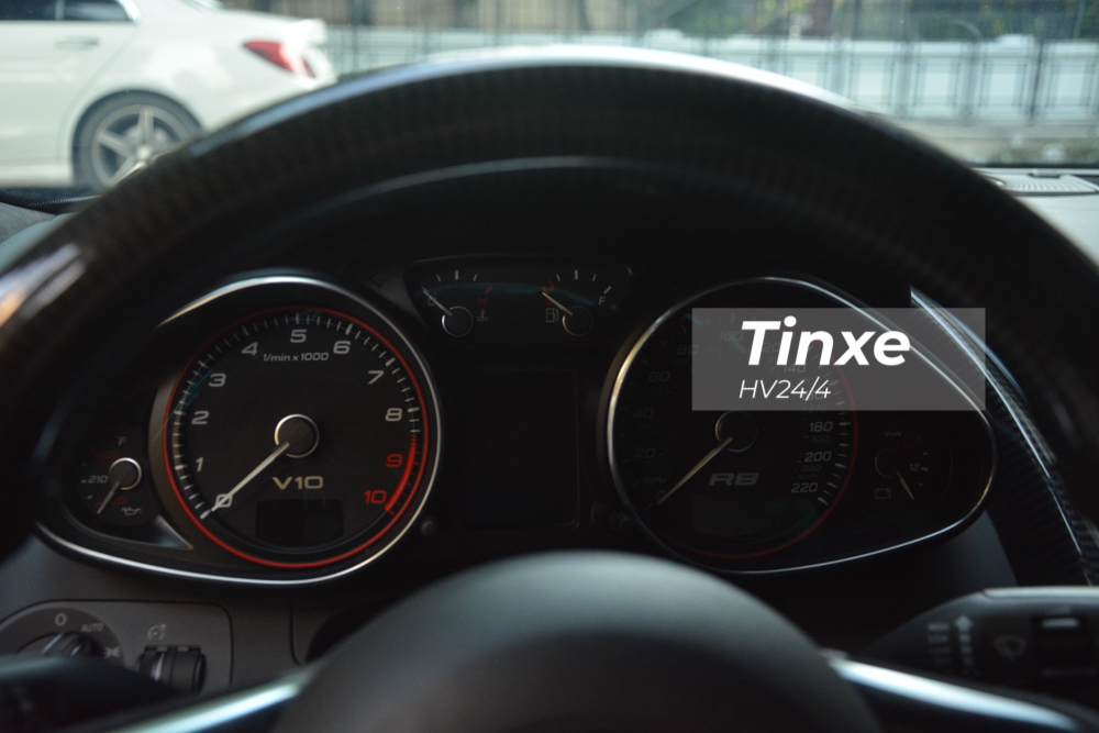 Mức tiêu hao nhiên liệu của xe là 21,38 lít/100 km đường nội thị và 13,84 lít/100 km cho đường quốc lộ. Mức tiêu hao nhiên liệu của xe là 21,38 lít/100 km đường nội thị và 13,84 lít/100 km cho đường quốc lộ.