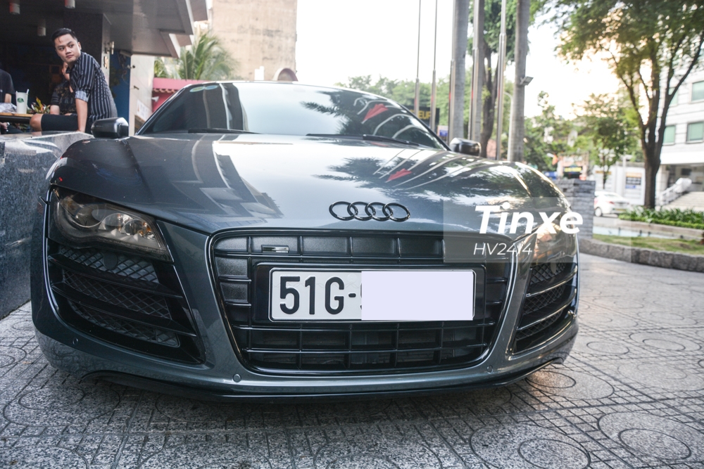 Siêu xe Audi R8 đang có thế hệ thứ 2 và còn là bản nâng cấp giữa vòng đời từ năm 2018, nhưng có không ít người vẫn không mặn mà lắm thiết kế của Audi R8 thế hệ mới. Siêu xe Audi R8 đang có thế hệ thứ 2 và còn là bản nâng cấp giữa vòng đời từ năm 2018, nhưng có không ít người vẫn không mặn mà lắm thiết kế của Audi R8 thế hệ mới.
