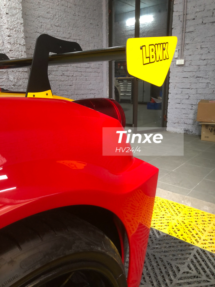 Vòm bánh xe phía sau được mở rộng của Ferrari 458 Italia độ LB-Silhouette Works Vòm bánh xe phía sau được mở rộng của Ferrari 458 Italia độ LB-Silhouette Works