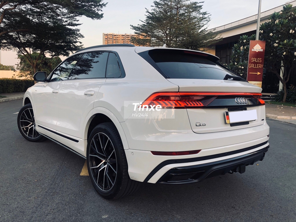 Tiểu Lamborghini Urus ở Sài thành nằm trong bộ sưu tập xe khá nổi tiếng của một doanh nhân cùng với McLaren 650S Spider hay Mercedes-Maybach S450 4Matic.