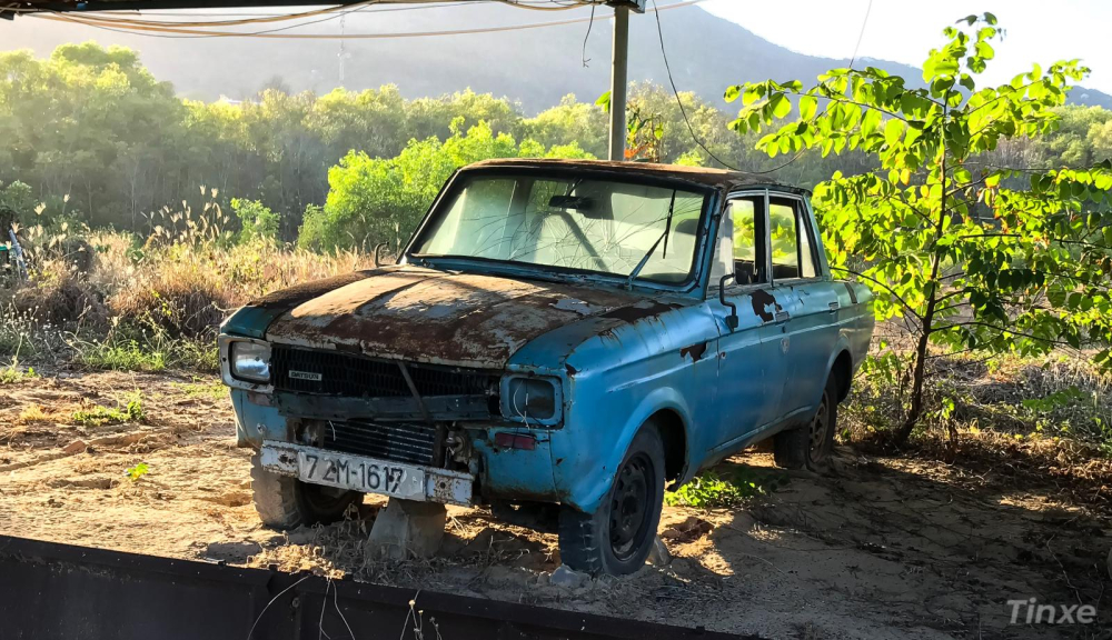 Một chiếc Nissan Datsun được sản xuất từ những năm 197x
