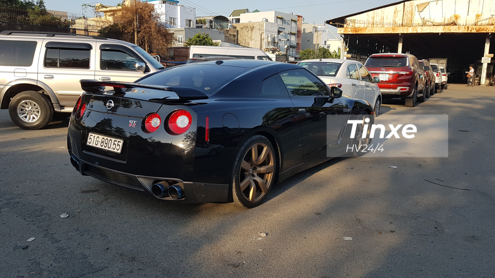 Những trang bị trên đã giúp cho siêu xe đường phố Nissan GT-R chỉ mất khoảng thời gian 3,5 giây để tăng tốc lên 100 km/h từ vị trí xuất phát. Những trang bị trên đã giúp cho siêu xe đường phố Nissan GT-R chỉ mất khoảng thời gian 3,5 giây để tăng tốc lên 100 km/h từ vị trí xuất phát.