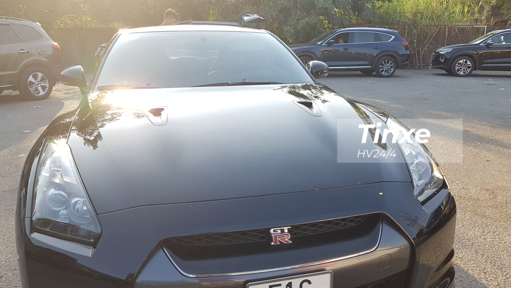 Những chiếc xe Nissan GT-R còn có hệ truyền động 4 bánh toàn thời gian AWD. Những chiếc xe Nissan GT-R còn có hệ truyền động 4 bánh toàn thời gian AWD.