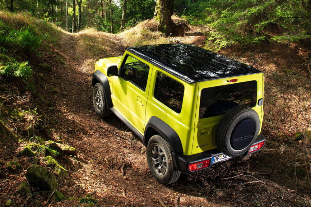 Suzuki Jimny c&oacute; lượng kh&iacute; CO2 ph&aacute;t thải cao hơn nhiều so với ti&ecirc;u chuẩn tại ch&acirc;u &Acirc;u