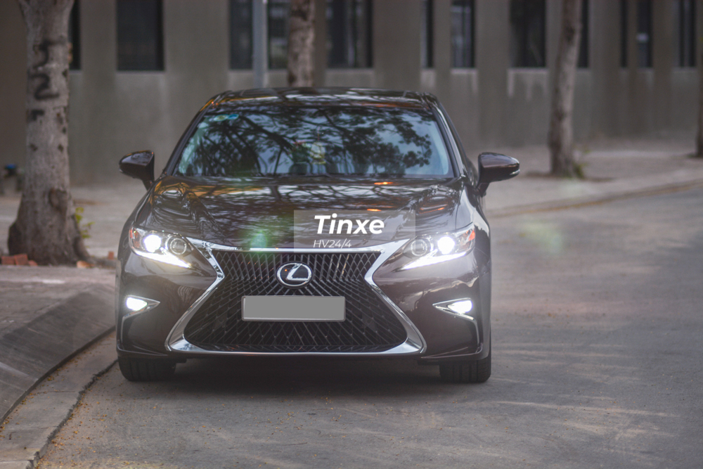 Việc độ body kit cho các mẫu xe sang, xe siêu sang và cả siêu xe tại Việt Nam vốn đã quá quen thuộc, thậm chí, một số dòng xe sang và SUV hạng sang gần như lột xác hoàn toàn và sành điệu hơn sau khi được các thợ Việt lắp các bộ body kit trên phiên bản mới nhất.