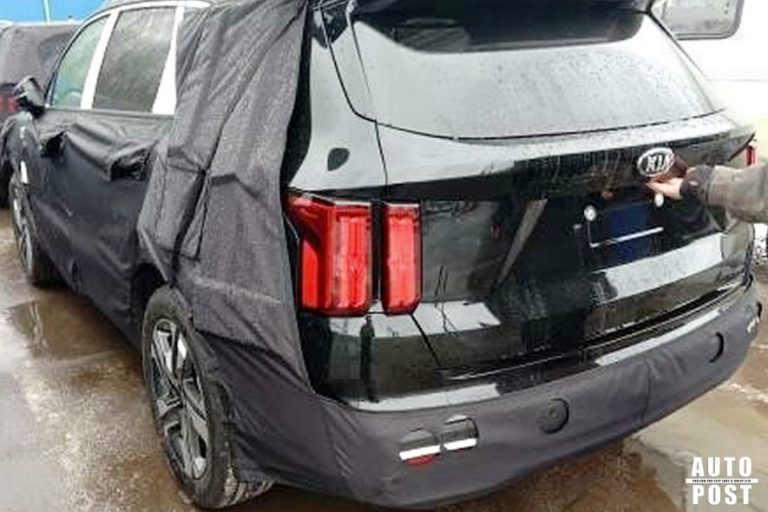 Cận cảnh cụm đèn hậu LED của Kia Sorento mới