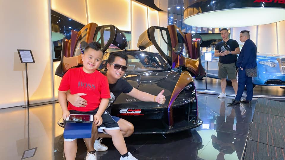 Doanh nhân quận 12 cùng siêu xe McLaren Senna màu độc
