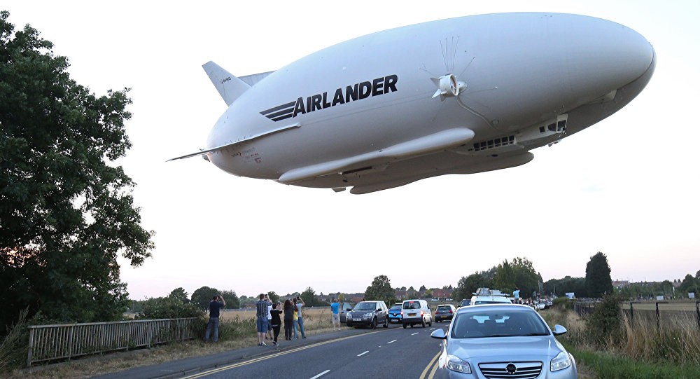 Nguyên mẫu Airlander 10 bay thử nghiệm trong năm 2017 Nguyên mẫu Airlander 10 bay thử nghiệm trong năm 2017