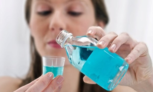 Vệ sinh mắt, mũi, miệng thường xuy&ecirc;n gi&uacute;p ngăn ngừa dịch bệnh