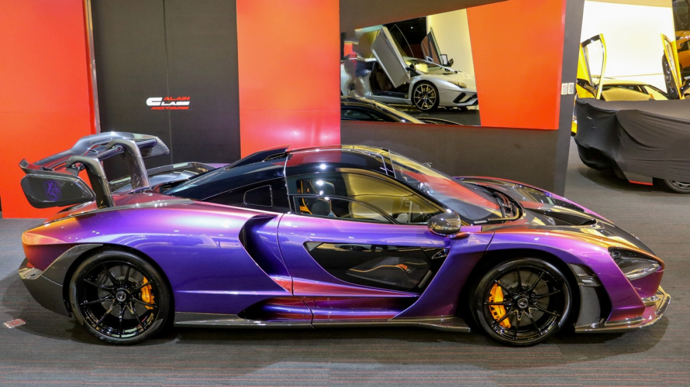 Ngoại thất chiếc McLaren Senna này có màu sơn Cerberus Pearl Ngoại thất chiếc McLaren Senna này có màu sơn Cerberus Pearl