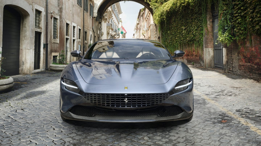 Ferrari tiếp tục khẳng định gi&aacute; trị thương hiệu với một năm doanh thu ph&aacute; kỷ lục mới