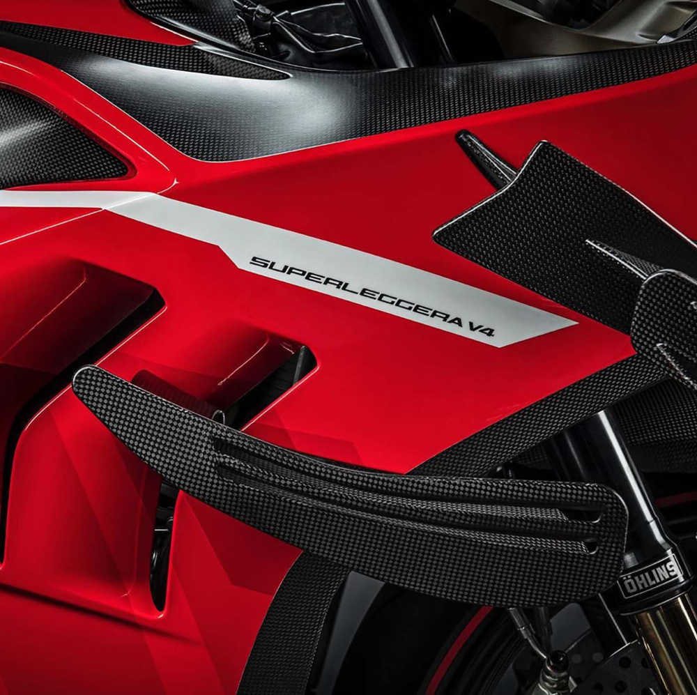 Bộ c&aacute;nh gi&oacute; k&eacute;p tr&ecirc;n Ducati Superleggera