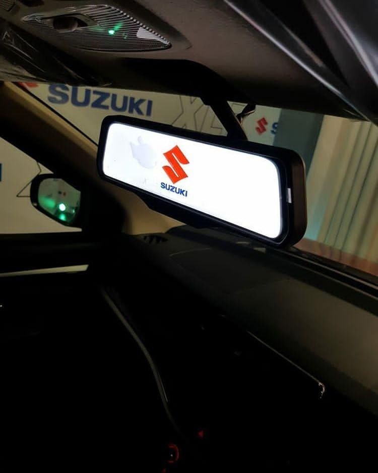 Gương chiếu hậu th&ocirc;ng minh rất c&oacute; thể bị cắt bỏ khi Suzuki XL7 về Việt Nam