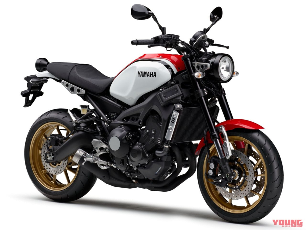 Yamaha XSR900 2020 màu trắng đỏ nổi bật cùng cặp vành mâm đúc màu vàng đồng