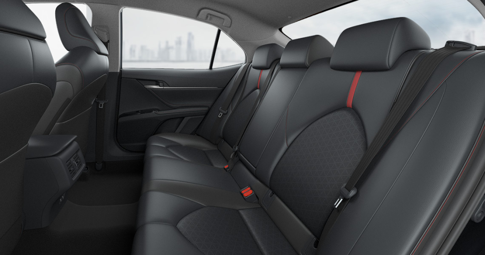Ghế n&agrave;o của Toyota Camry S-Edition 2020 cũng c&oacute; t&iacute;nh năng sưởi