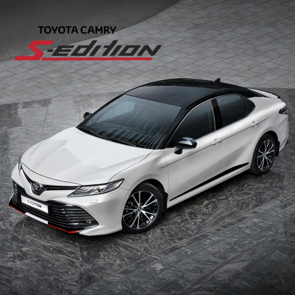 Toyota Camry S-Edition 2020 m&agrave;u trắng với những chi tiết ngoại thất m&agrave;u đen tương phản