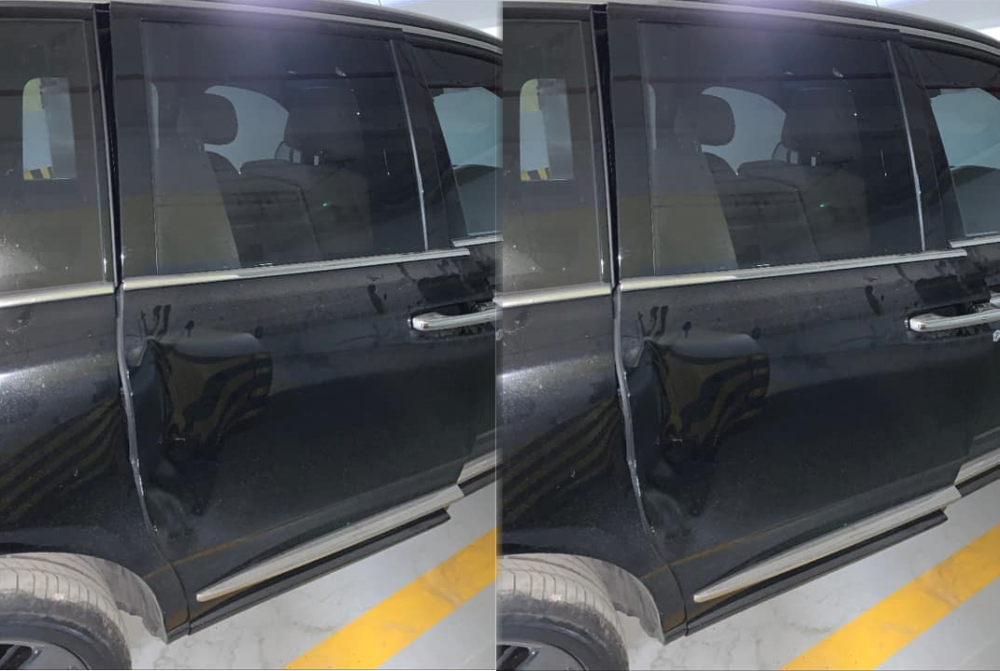 Hình ảnh này cho thấy phần cửa mở ngược của chiếc SUV siêu sang Rolls-Royce Cullinan bị móp không thể đóng lại được