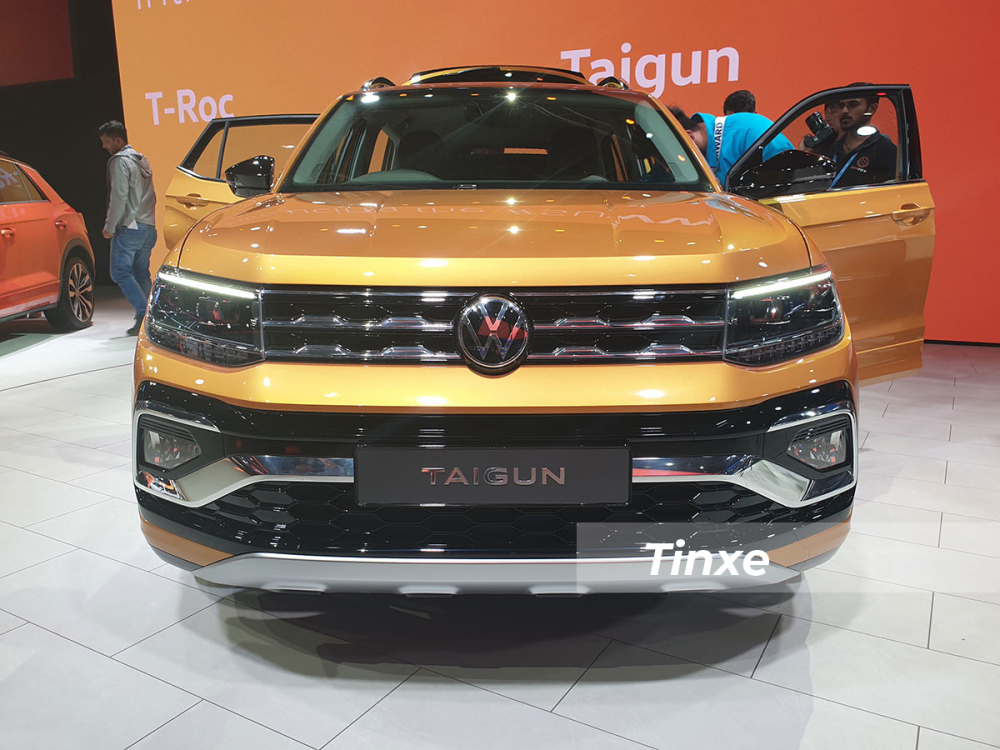 Volkswagen Taigun mang vẻ ngo&agrave;i kh&aacute; giống với đ&agrave;n anh Tiguan