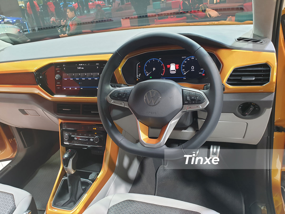 Khoang l&aacute;i Volkswagen Taigun Concept