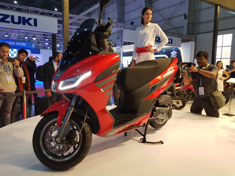 Aprilia SRX - mẫu maxi scooter được chính thức giới thiệu tại triển lãm xe Ấn Độ