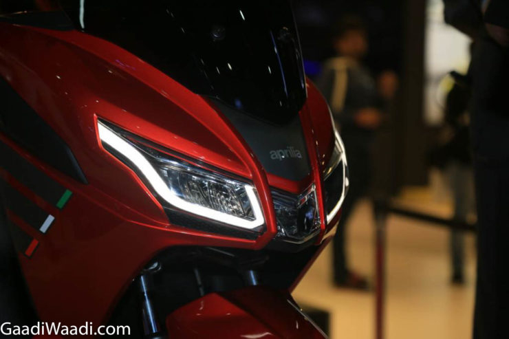 Dàn đèn LED trên Aprilia SRX có thiết kế giống trên xe phân khối lớn