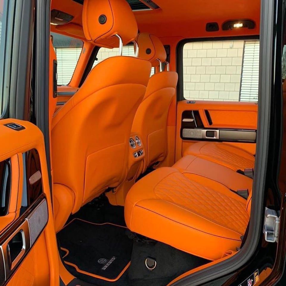 C&ograve;n đ&acirc;y l&agrave; khoang ghế ngồi ph&iacute;a sau của chiếc Brabus 800 Widestar n&agrave;y