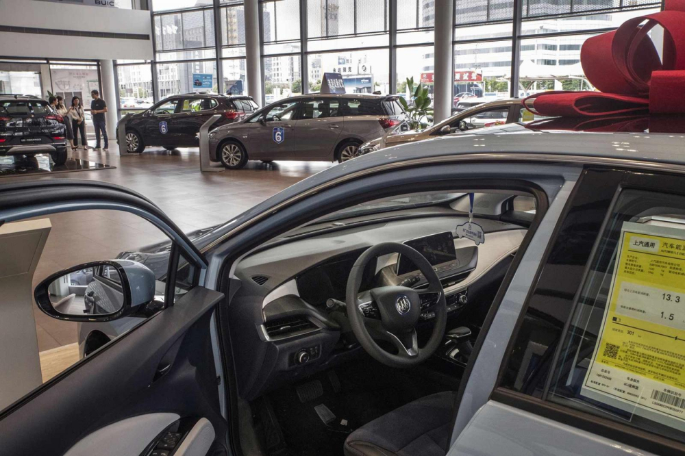 Quang cảnh một đại l&yacute; xe Buick ở Thượng Hải hồi th&aacute;ng 7 năm 2019