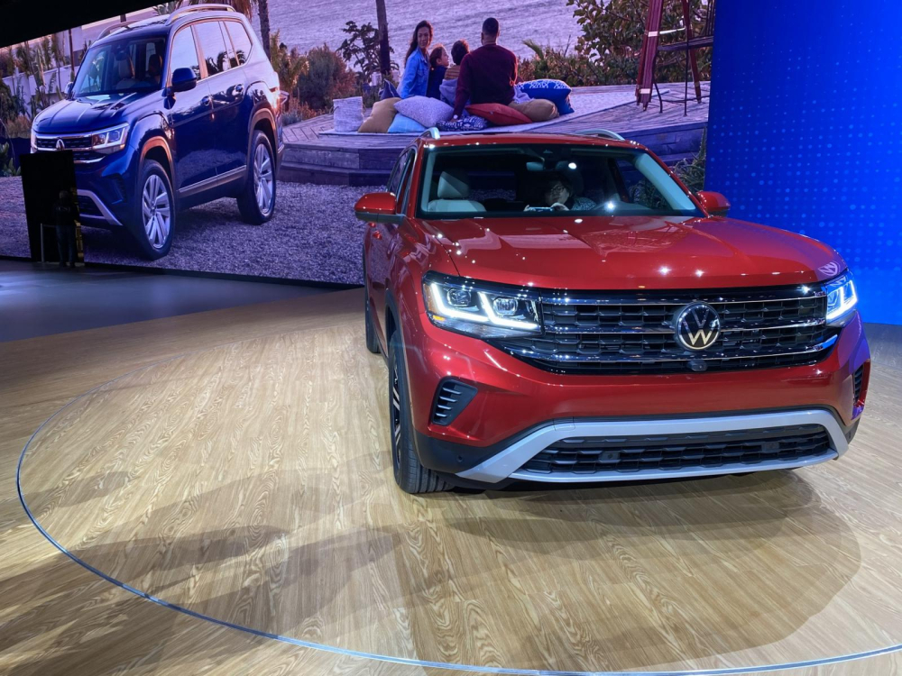 Volkswagen Atlas 2021 được cải tiến thiết kế đầu xe