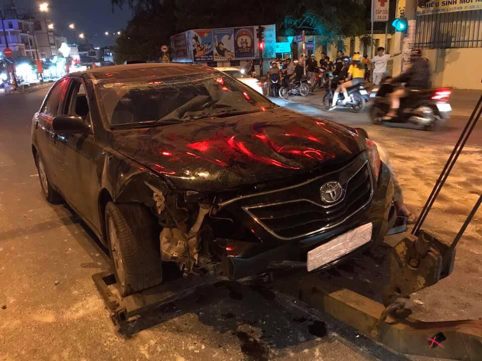 Thiệt hại của chiếc Toyota Camry sau tai nạn