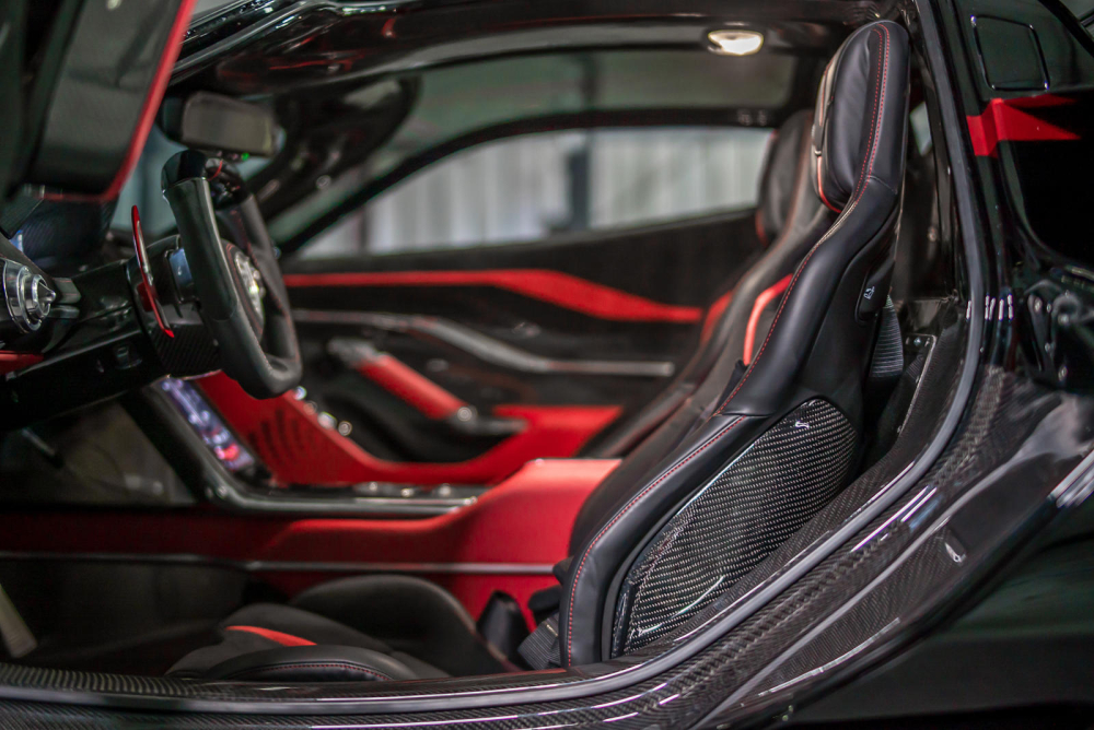 Ghế ngồi trong hypercar&nbsp;SSC Tuatara 2020