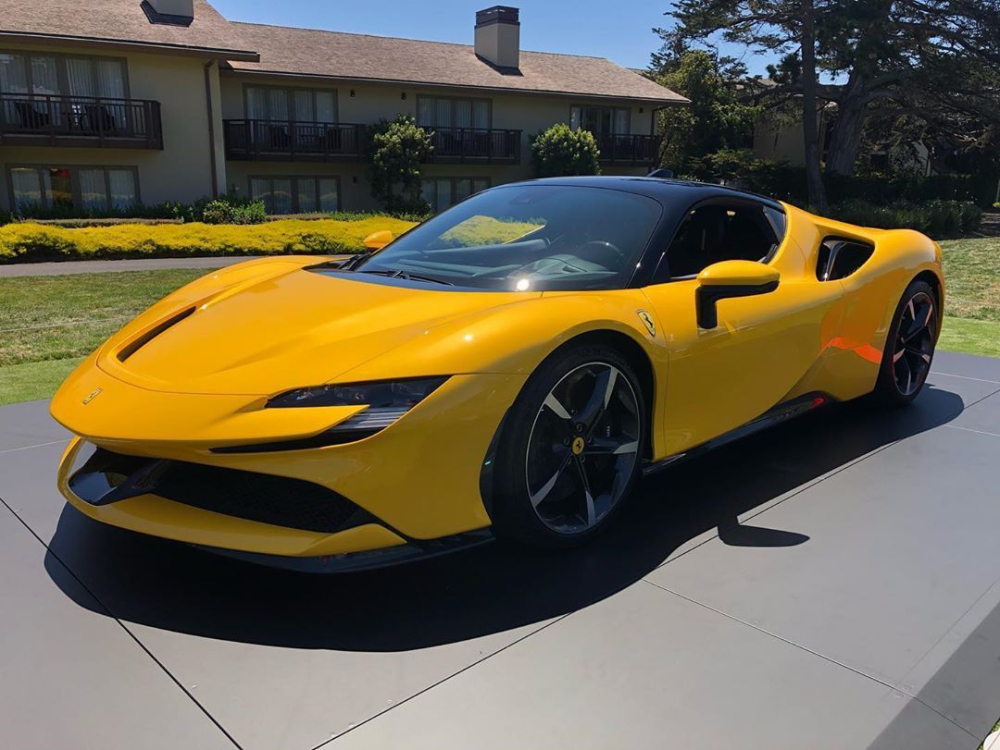 Siêu xe Ferrari SF90 Stradale sẽ sớm vào garage của doanh nhân quận 12