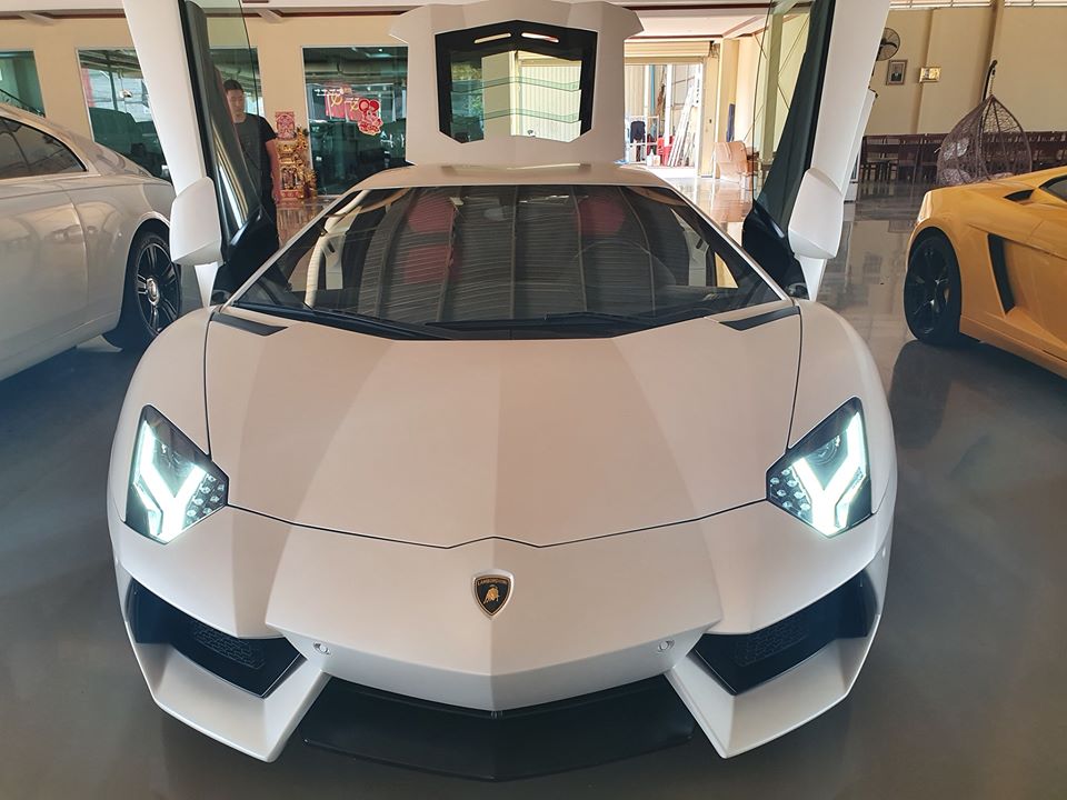 Lamborghini Aventador như mới tinh chào bán đại gia Việt chỉ hơn 7,1 tỷ đồng Lamborghini Aventador như mới tinh chào bán đại gia Việt chỉ hơn 7,1 tỷ đồng