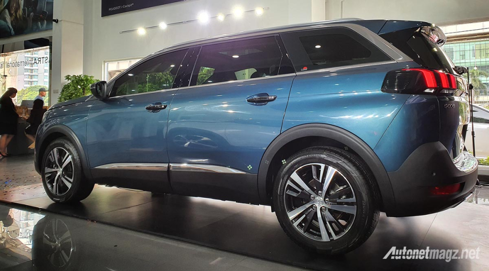 Peugeot 5008 Allure Plus 2020 chỉ được sơn 1 màu bên ngoài