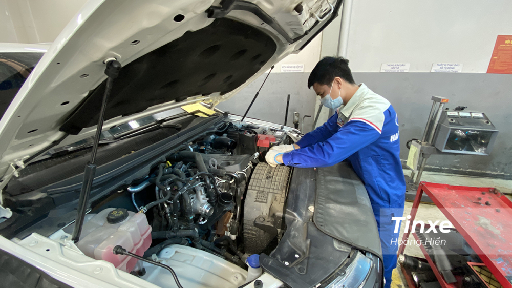 C&aacute;c mẫu xe Ford sử dụng động cơ Bi-Turbo 2.0L sẽ được kiểm tra hiện tượng r&ograve; rỉ dầu v&agrave; được &aacute;p dụng phương ph&aacute;p sửa chữa của Ford Việt Nam để khắc phục hiện tượng n&agrave;y.