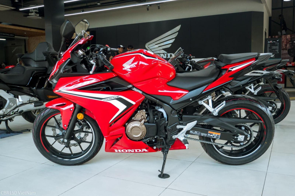 Dòng xe Honda 500 Series được giảm giá chỉ còn khoảng 150 triệu tại Việt Nam