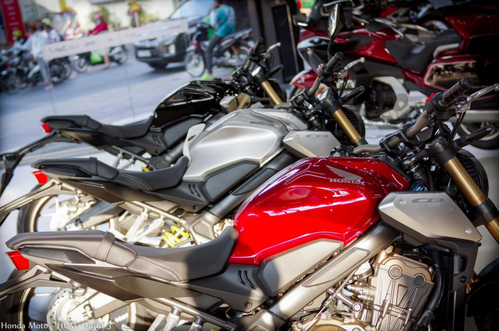 Hàng loạt mẫu xe mô tô phân khối lớn Honda được giảm giá mạnh