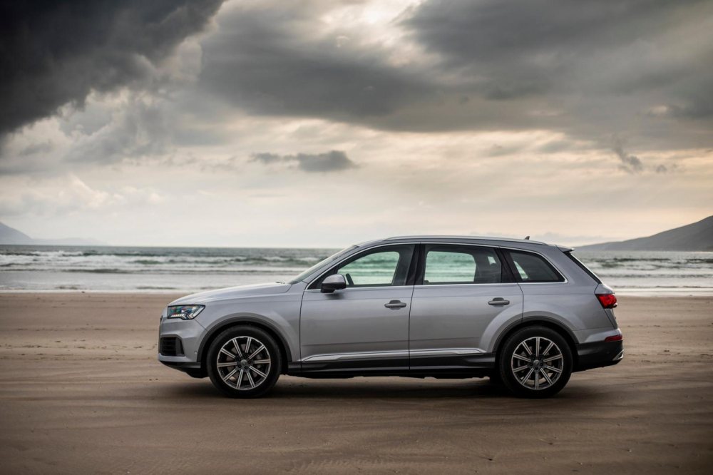Dù có giá thấp hơn nhưng Audi Q7 45 TFSI 2020 vẫn có các trang bị cao cấp