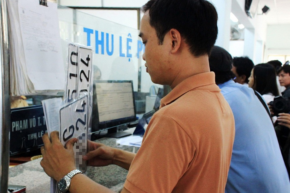 Thủ tục đăng ký, cấp biển số xe được thực hiện tại phòng CSGT địa phương nơi cư trú