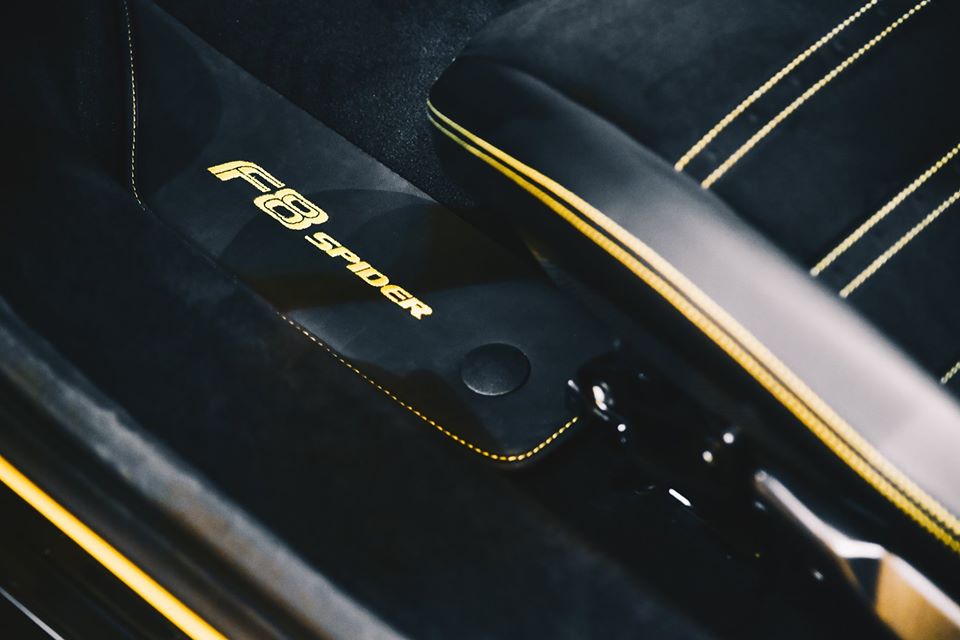 Đối thủ chính của siêu xe mui trần Ferrari F8 Spider sẽ là McLaren 720S Spider hay Lamborghini Huracan EVO Spyder. Hiện chỉ có duy nhất McLaren 720S Spider là đã về Việt Nam. Đối thủ chính của siêu xe mui trần Ferrari F8 Spider sẽ là McLaren 720S Spider hay Lamborghini Huracan EVO Spyder. Hiện chỉ có duy nhất McLaren 720S Spider là đã về Việt Nam.