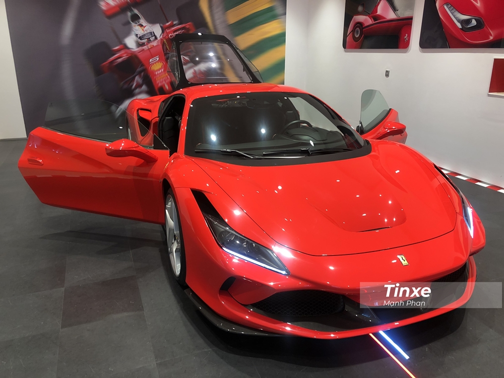Giá dự kiến siêu xe Ferrari F8 Tributo về Việt Nam từ 23 tỷ đồng Giá dự kiến siêu xe Ferrari F8 Tributo về Việt Nam từ 23 tỷ đồng