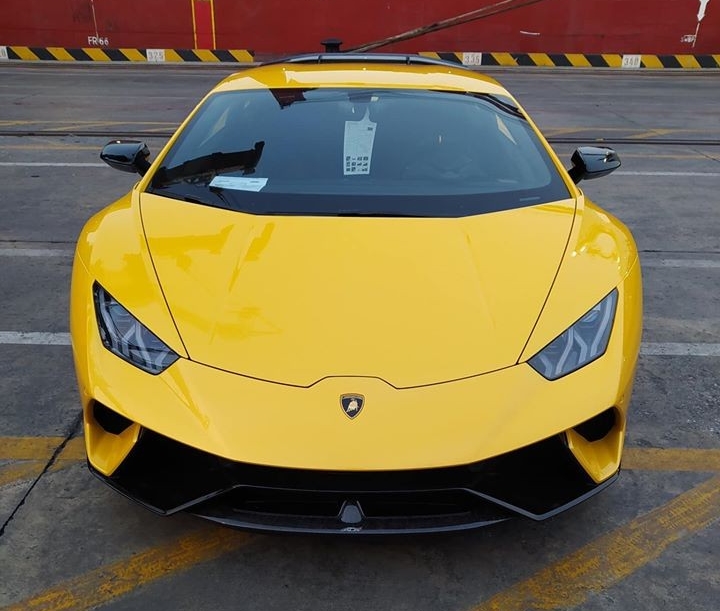 Si&ecirc;u xe Lamborghini Huracan Performante đầu ti&ecirc;n về Việt Nam