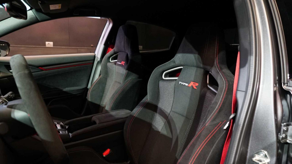 Bộ ghế Bucket Seat đậm chất thể thao