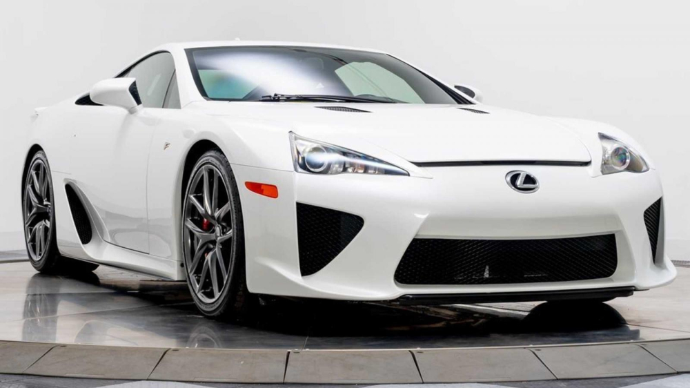 Siêu xe Lexus LFA từng thuộc sở hữu của Paris Hilton được rao bán Siêu xe Lexus LFA từng thuộc sở hữu của Paris Hilton được rao bán