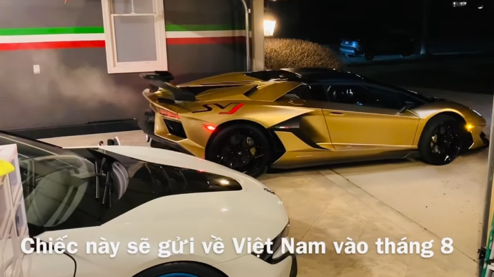 Th&ocirc;ng tin về si&ecirc;u xe Lamborghini Aventador SVJ Roadster về Việt Nam được th&agrave;nh vi&ecirc;n Gia Lai Team tiết lộ