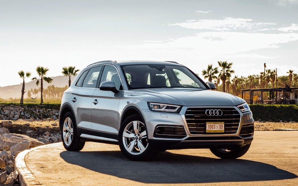 Audi Q5 sẽ được triệu hồi để thay thế ốc v&iacute;t chắn b&ugrave;n b&aacute;nh sau từ 25/2/2020 đến 25/2/2023.