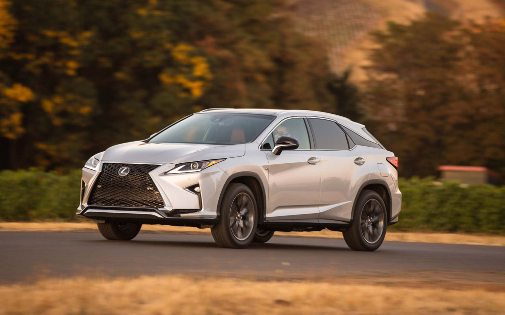 Lexus RX 350 phân phối chính hãng tại Việt Nam đều được nhập khẩu nguyên chiếc từ Nhật Bản