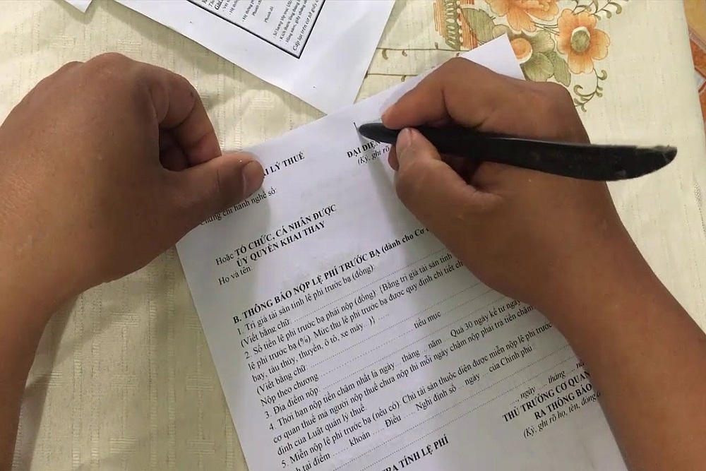 Khi kê khai nộp thuế trước bạ ô tô, chủ xe cần đảm bảo độ chính xác của các thông tin Khi kê khai nộp thuế trước bạ ô tô, chủ xe cần đảm bảo độ chính xác của các thông tin