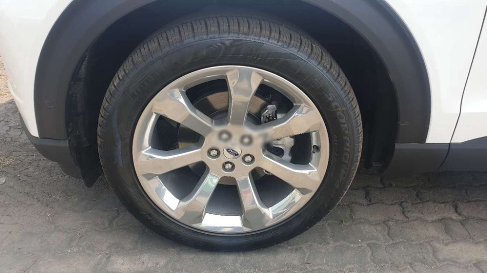 M&acirc;m hợp kim 21 inch n&agrave;y l&agrave; trang bị t&ugrave;y chọn lắp th&ecirc;m cho xe